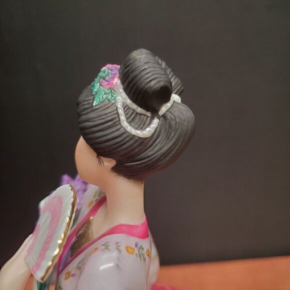 The Iris Princess by Lena Liu Porcelain Figurine The Danbury Mint - Picture 11 of 12